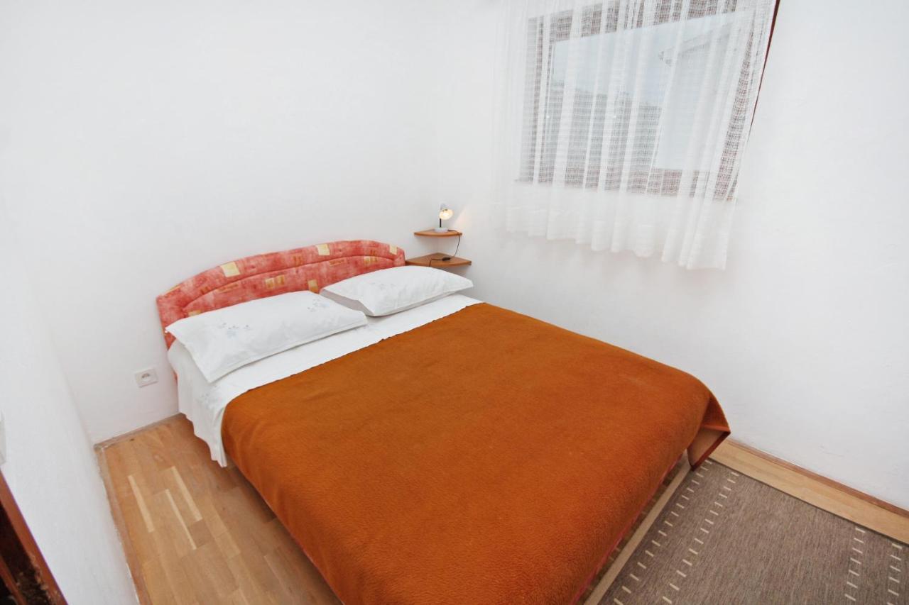 Apartments By The Sea Nemira, Omis - 5884 Tice Extérieur photo